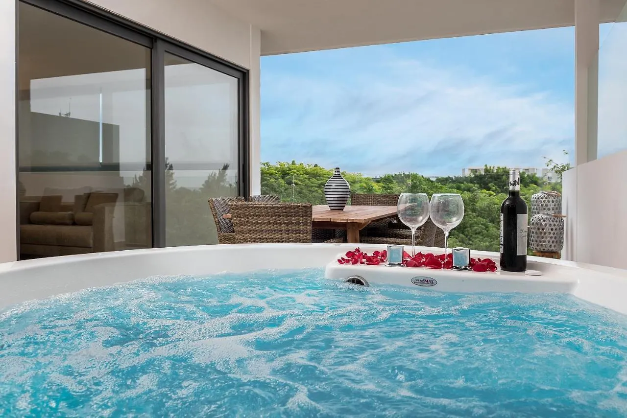 ****  Cruz Con Mar By Happy Address Otel Playa del Carmen Meksika