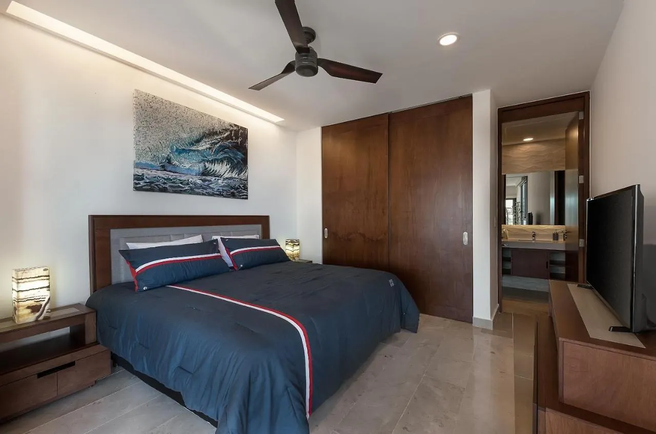 Cruz Con Mar By Happy Address Otel Playa del Carmen